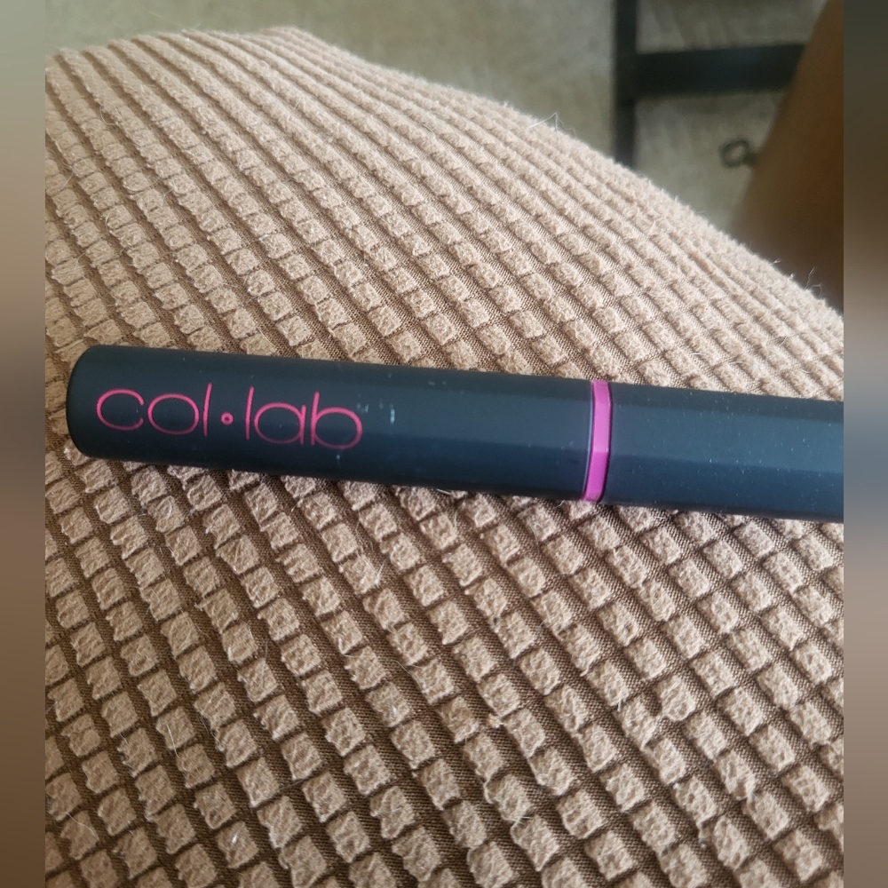 The Works Col Lab Waterproof Black Mascara